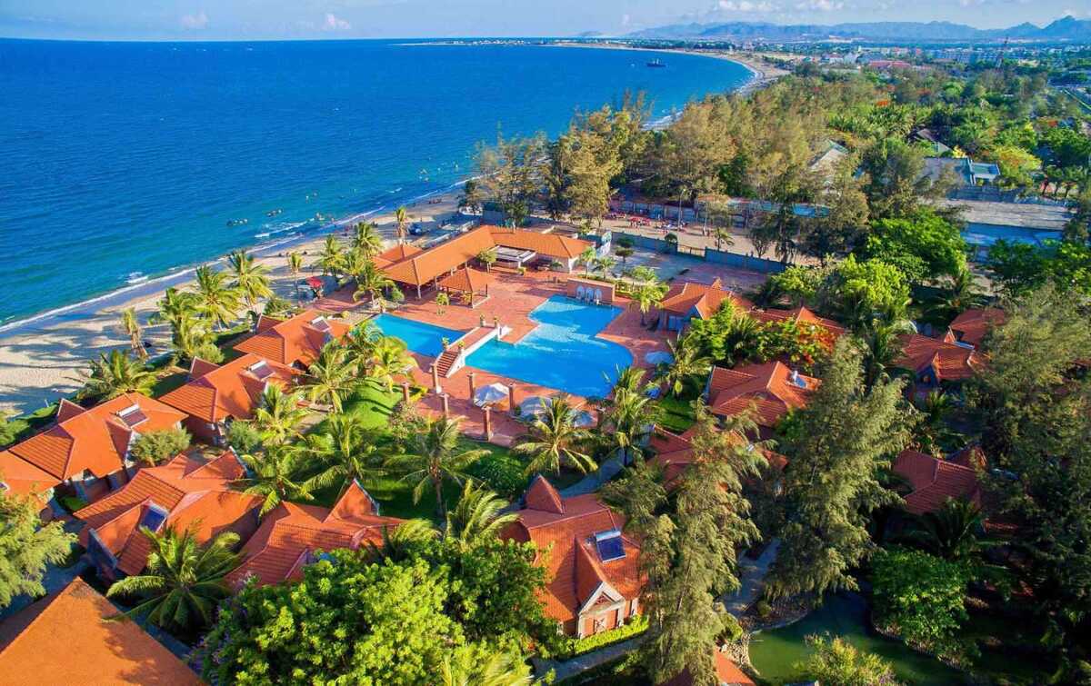 Các resort, khách sạn ven biển ở thành phố Phan Rang - Tháp Chàm (Ninh Thuận) đáp ứng nhu cầu vui chơi, nghỉ dưỡng của du khách (Nguồn: Internet)