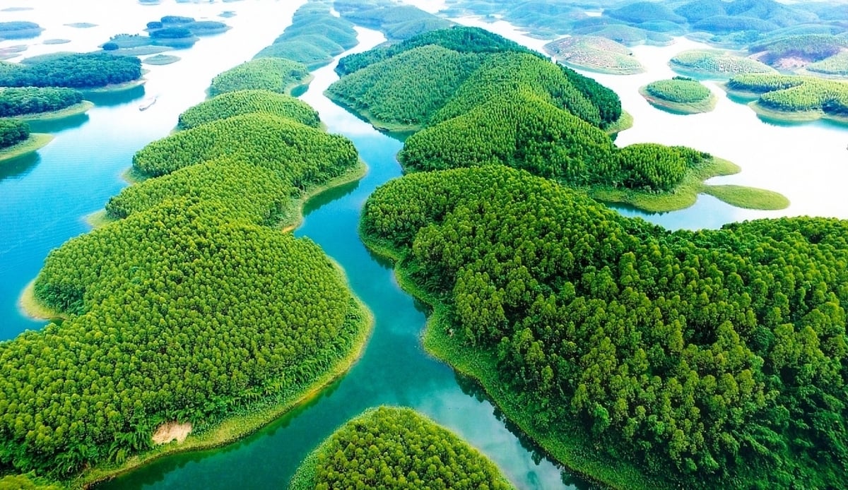Chiêm ngưỡng một nơi tuyệt đẹp được mệnh danh là 'Vịnh Hạ Long trên núi', cách Hà Nội 3 giờ lái xe - ảnh 2