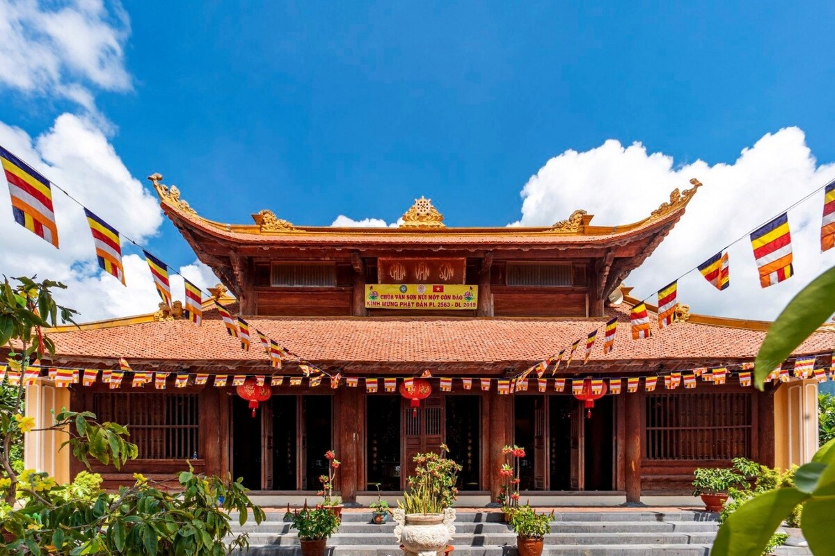 Chùa Núi Một (Vân Sơn Tự) (Nguồn: Internet)