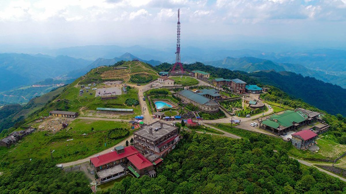 Đỉnh Mẫu Sơn. (Ảnh: Internet)