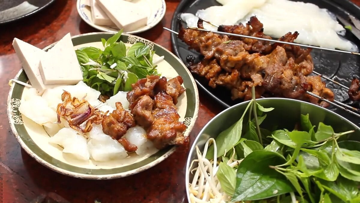Mách bạn 4 quán bánh ướt ngon nhất Bình Định - ảnh 1