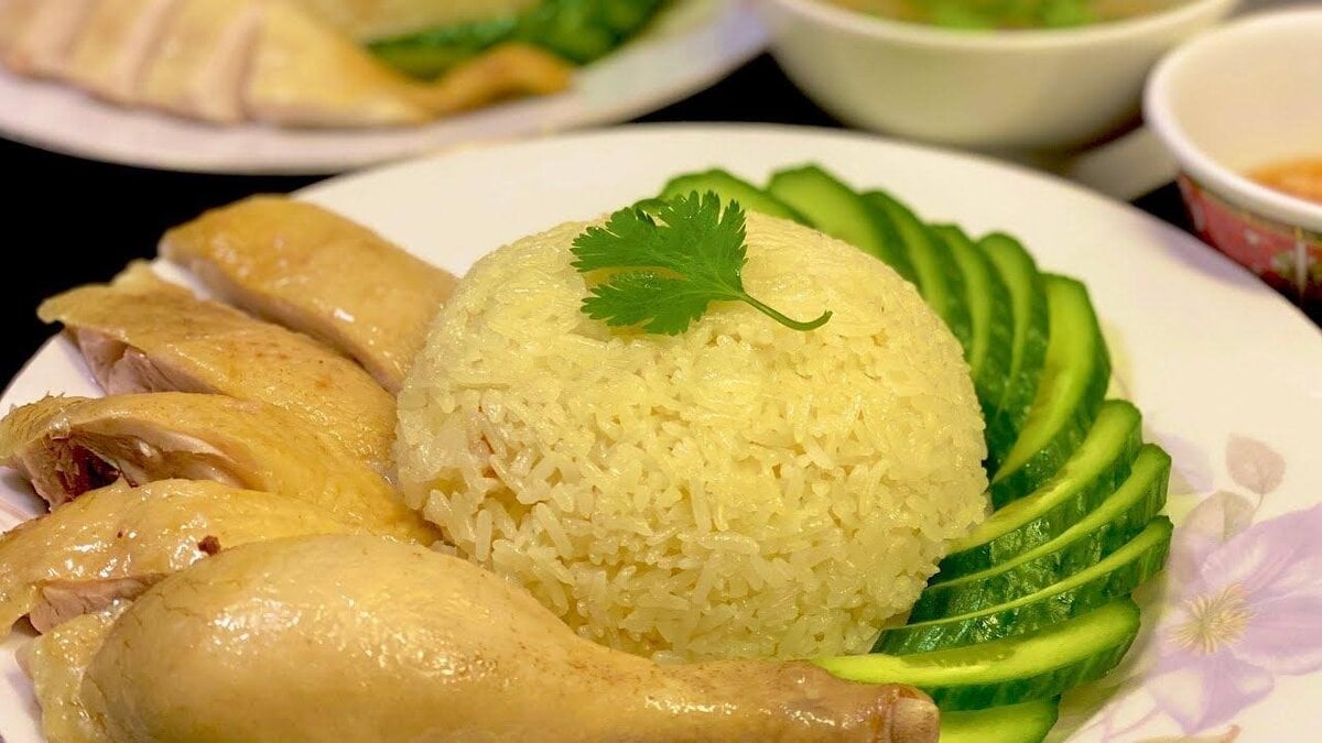 Buổi tối ăn gì ở Quy Nhơn? List các món ngon không nên bỏ qua - ảnh 2