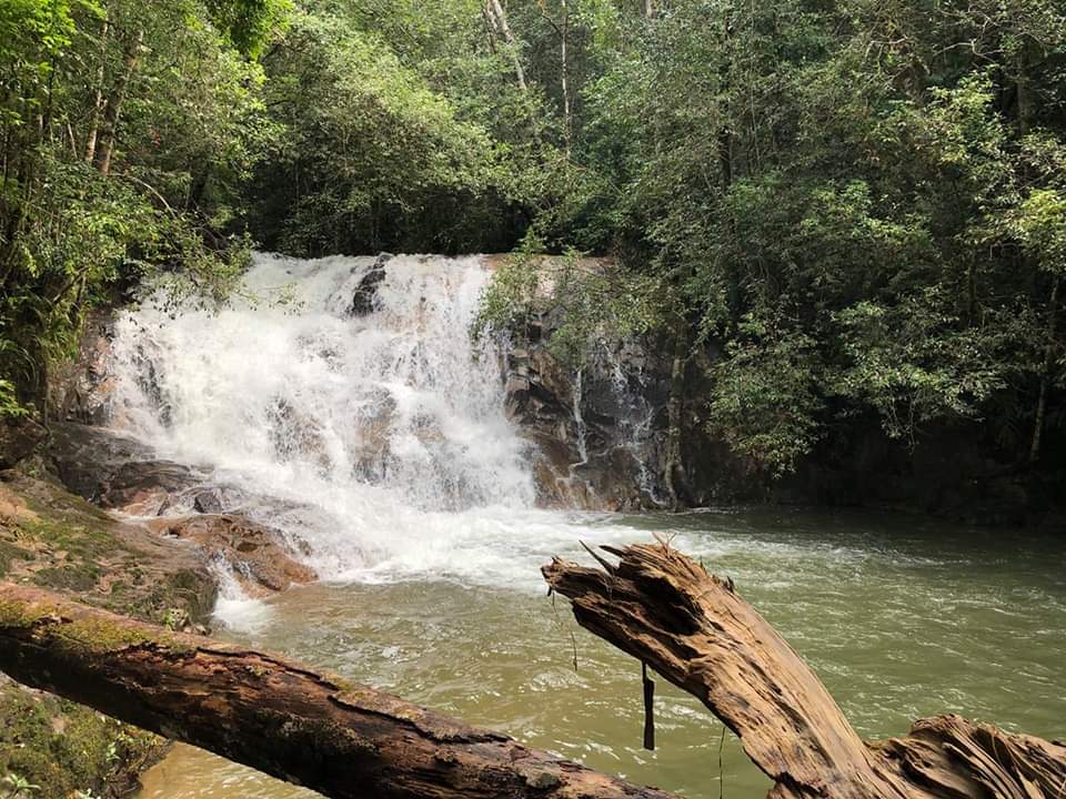 Trải nghiệm trekking tại thác Cổng Trời (Ảnh: Internet)