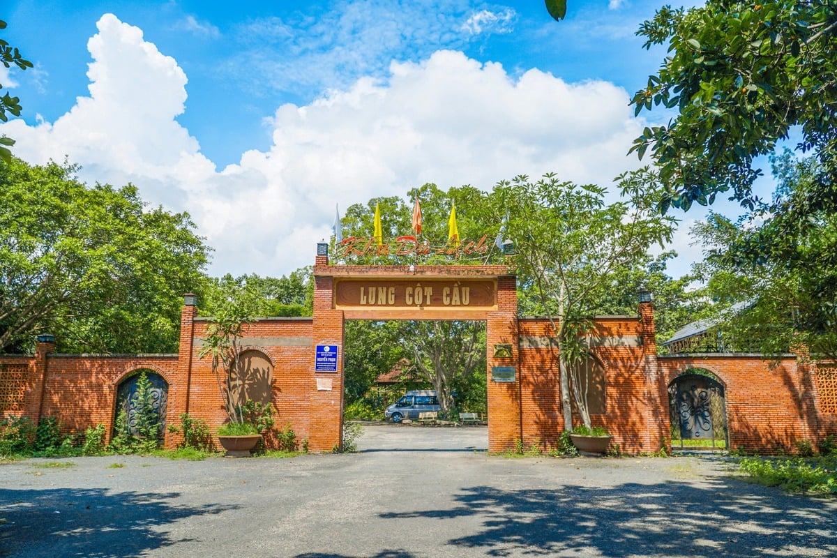 Khám phá khu du lịch Lung Cột Cầu - “Thiên đường” nghỉ dưỡng hút khách tại Cần Thơ - ảnh 1