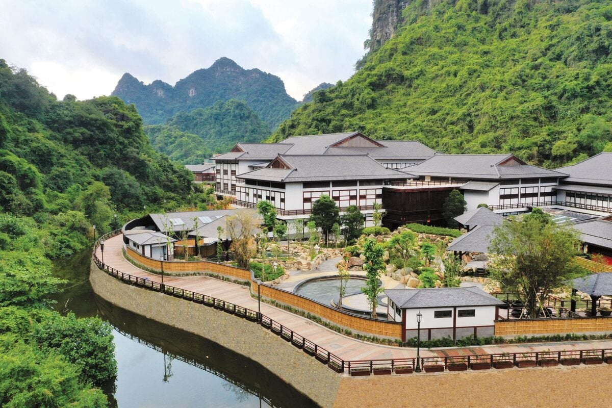 Top 5 trải nghiệm thú vị nhất tại Hạ Long hè 2025 - ảnh 4