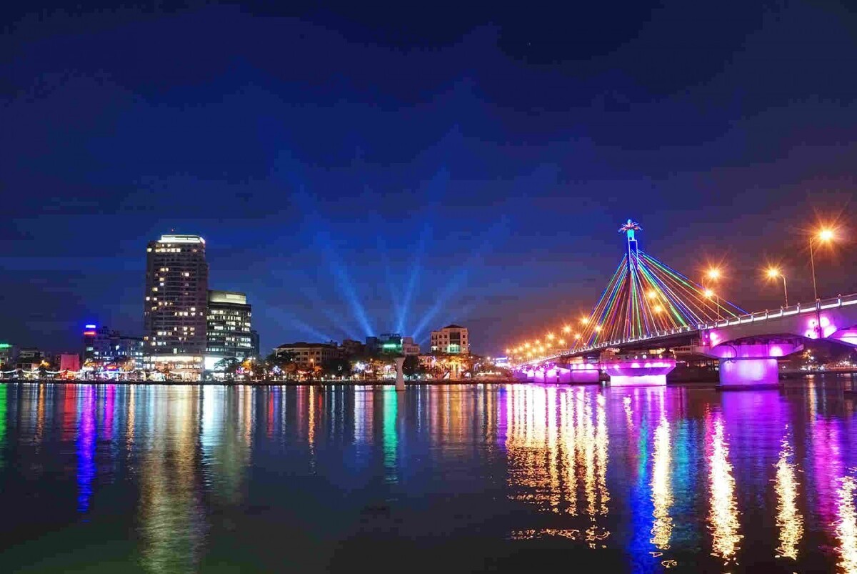 Gợi ý 5 điểm đến hấp dẫn nhất Đà Nẵng cho chuyến du lịch một mình hè 2025 - ảnh 4