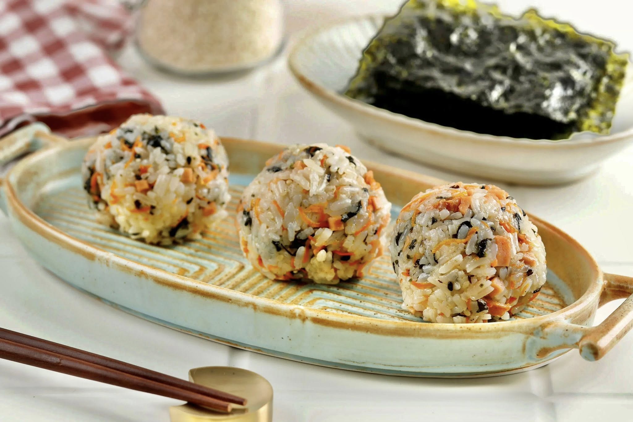 Quán đa dạng những món ăn vặt (Ảnh: Đà Lạt Thu Nhỏ - Ngô Mỹ)