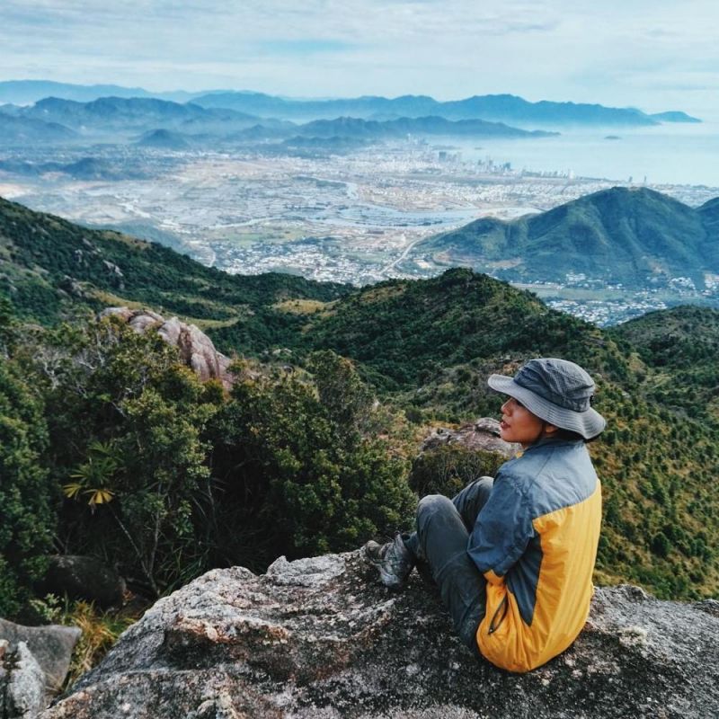 Trải nghiệm cảm giác mạnh khi trekking và cắm trại tại 'nóc nhà' Nha Trang (Ảnh: Internet)