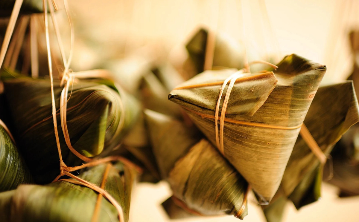 Bánh tro Đình Tổ: Đặc sản ngon “quên lối về” của Bắc Ninh - ảnh 2