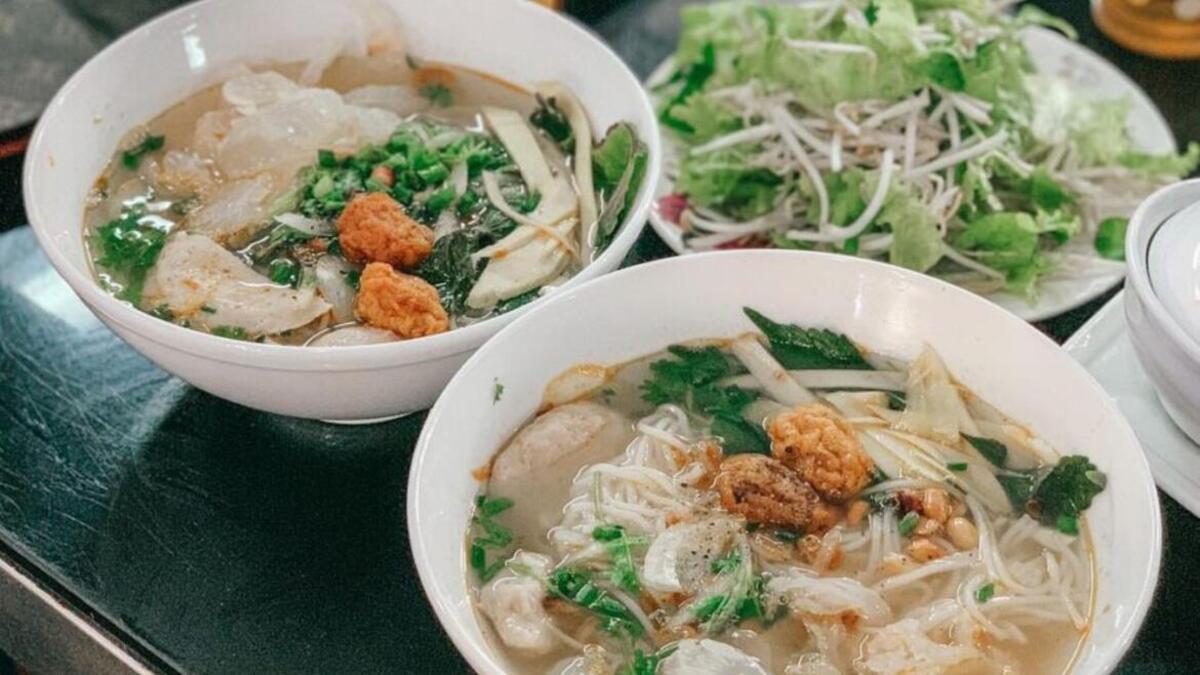 Bún sứa với topping đầy đặn (Nguồn: Internet)