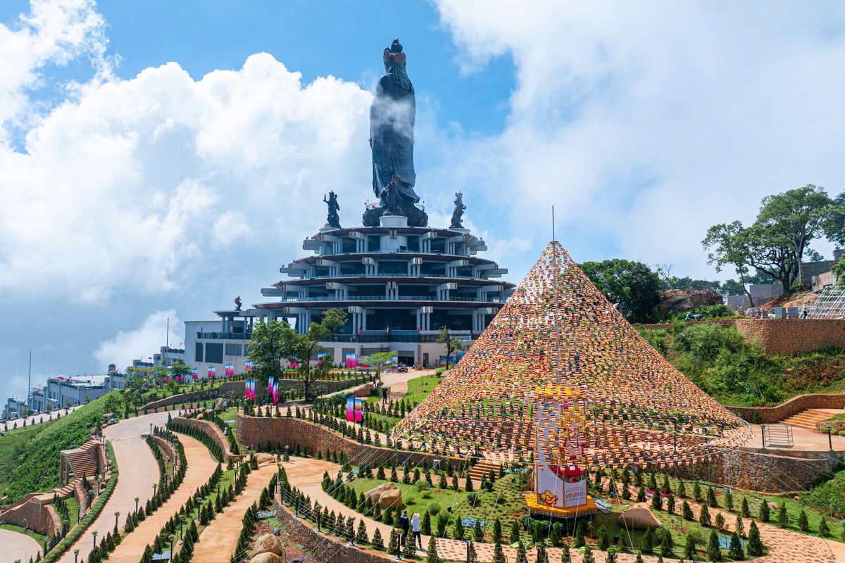 Núi Bà Đen (Nguồn: Internet)