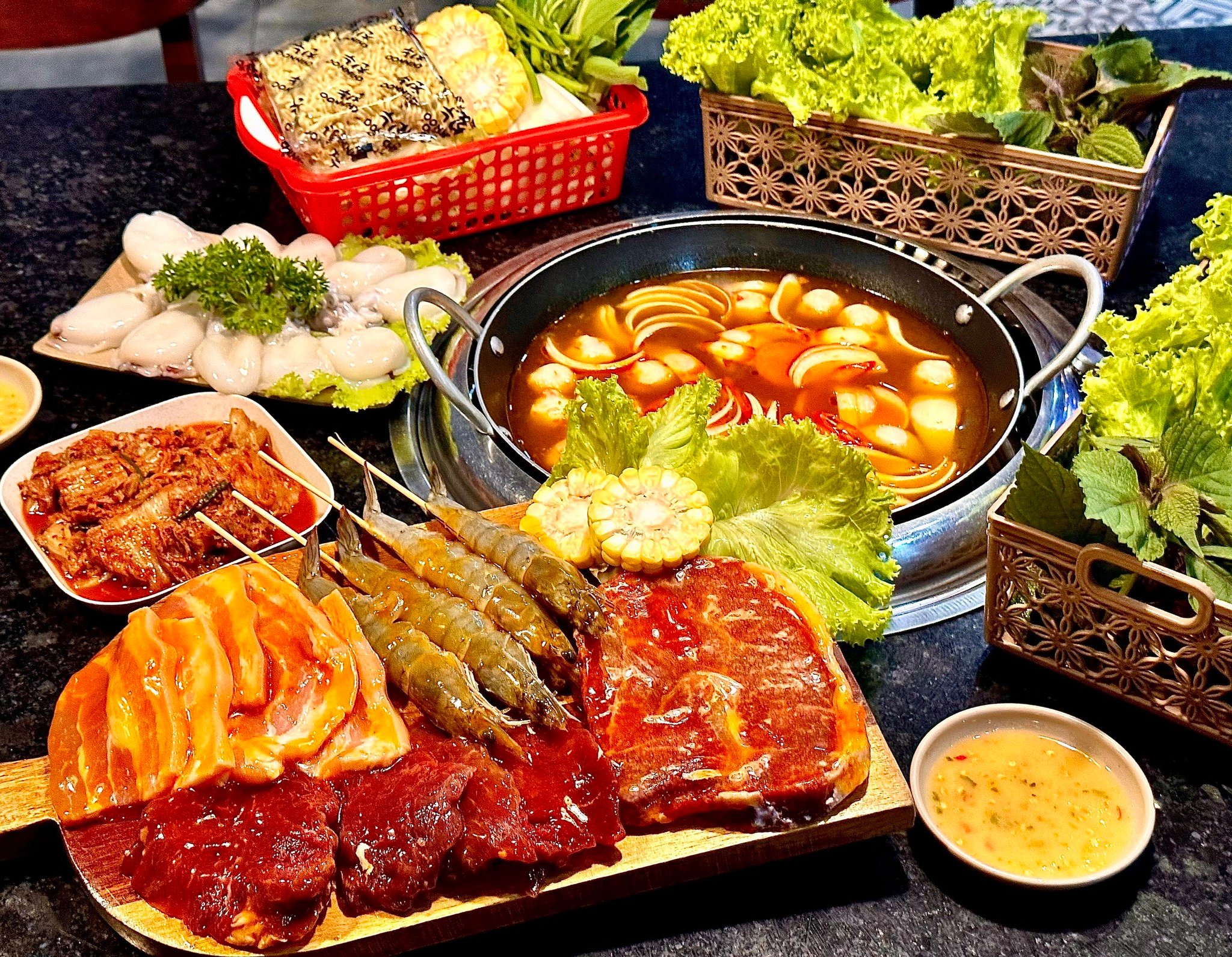 Thiên đường nướng và lẩu (Ảnh: Quán Béo)