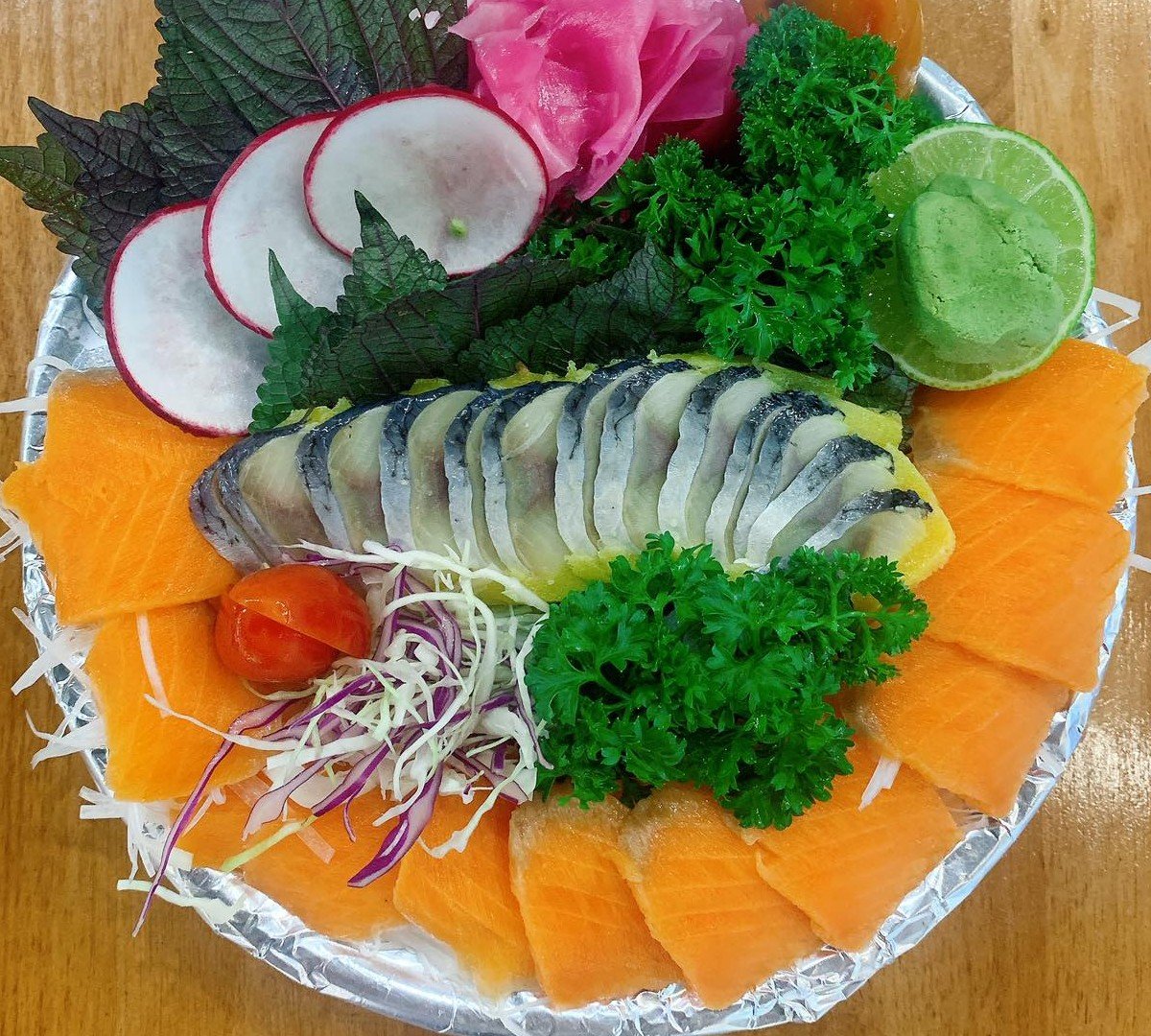 Thực đơn phong phú và đầy đủ các món mà thực khách ưa thích (Ảnh: Hải sản Hảo Cua)