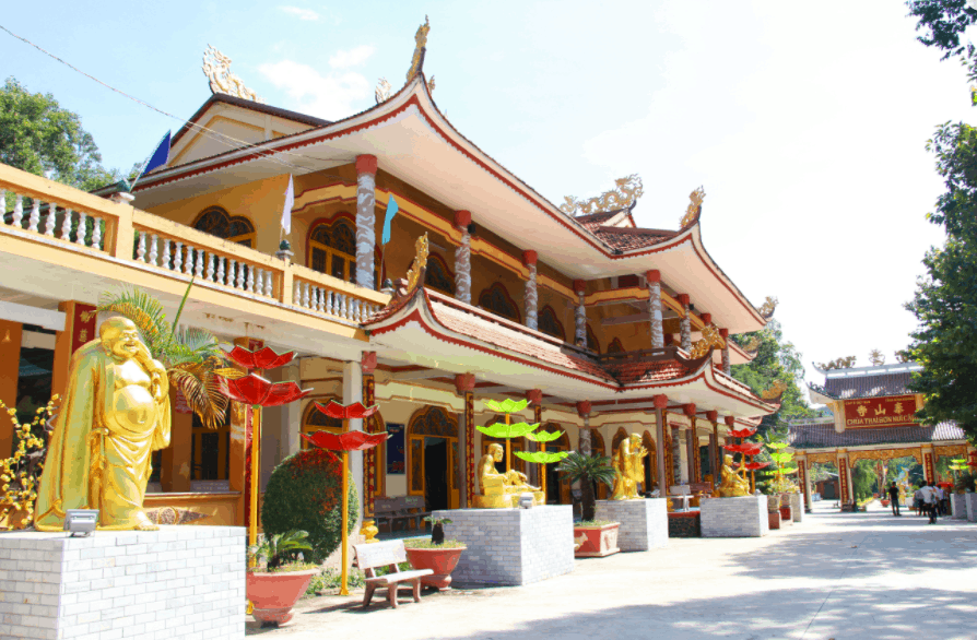 Chùa Thái Sơn thờ Cậu Bảy (Ảnh: Internet)