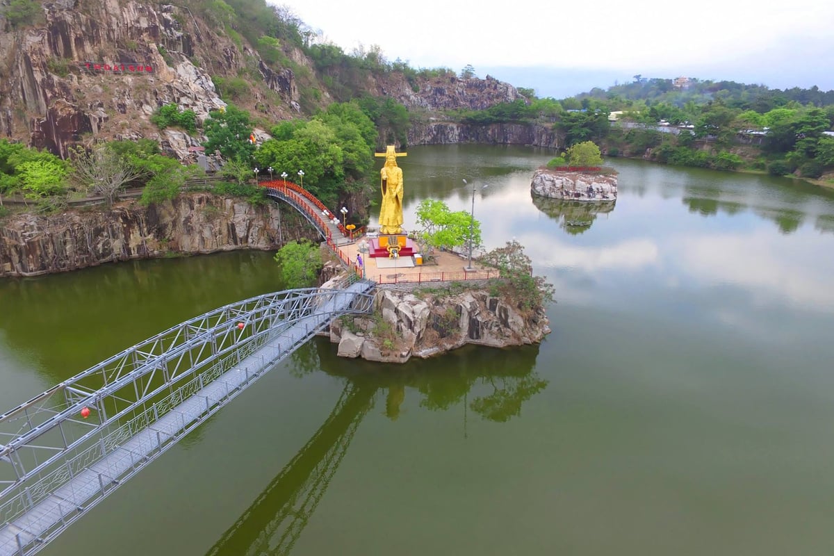 Khu du lịch Núi Sập (Ảnh: Thám Hiểm Mekong)