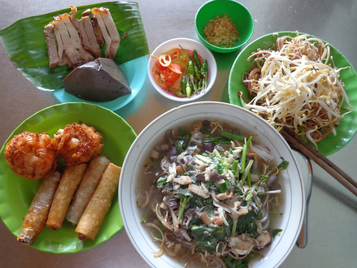 Bún nước lèo Trà Vinh (Nguồn: Internet)