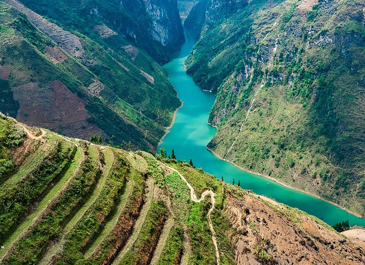 View nhìn xuống sông Nho Quế, Hà Giang. (Ảnh: Internet)