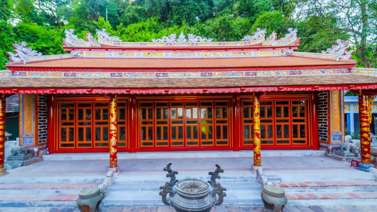 Điện Hòn Chén (Nguồn: Internet)
