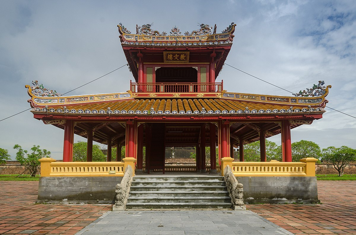 Phu Văn Lâu (Ảnh: Wikipedia)