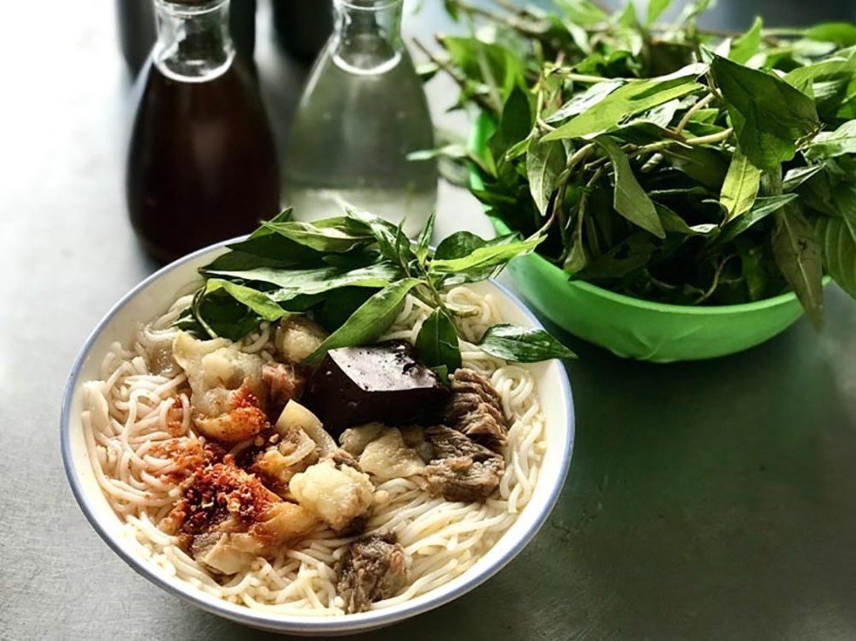 Bún bò rau răm (Nguồn: Internet)