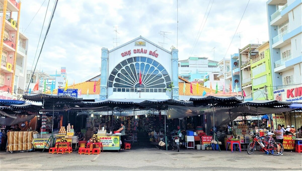 Chợ Châu Đốc (Nguồn: Internet)