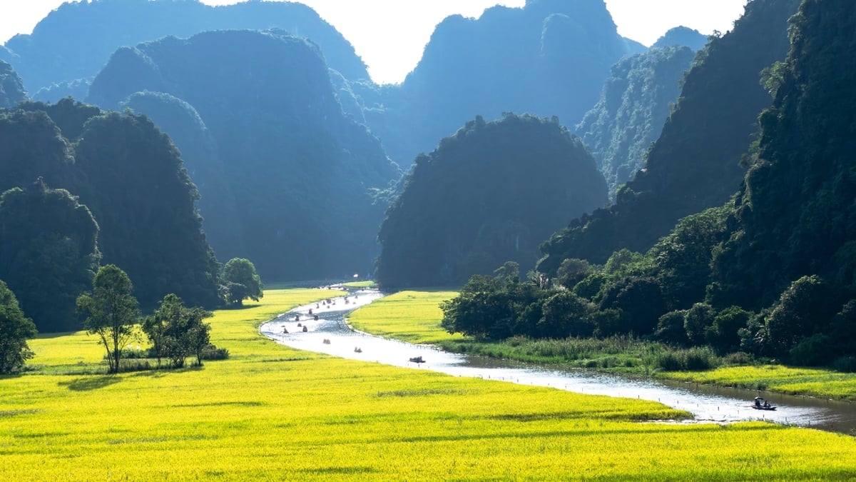Du lịch Ninh Bình đã đạt 80% chỉ tiêu năm dù mới chỉ 6 tháng. (Ảnh: Internet)