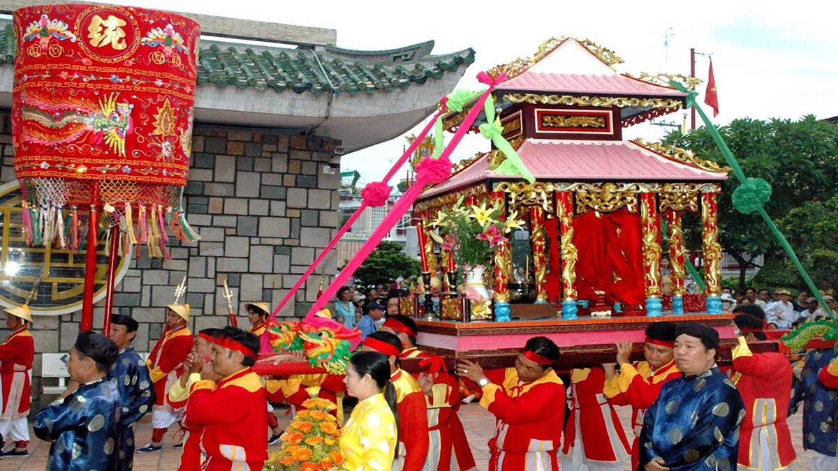 Lễ hội Dinh Bà Ông Lang: Nét đẹp tín ngưỡng của đảo ngọc - ảnh 1