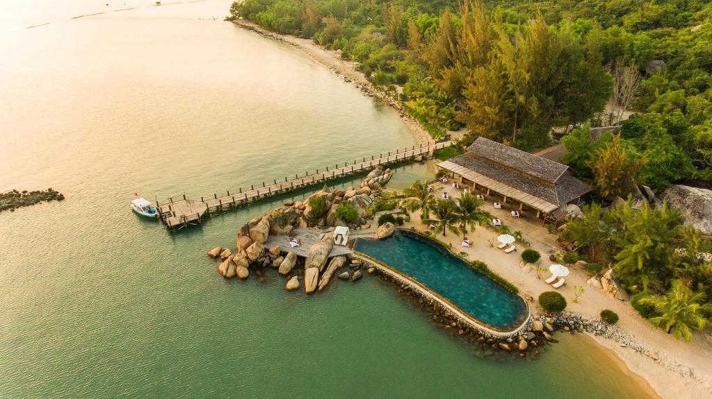 L’Alya Ninh Vân Bay nhìn từ trên cao (Ảnh: Internet)