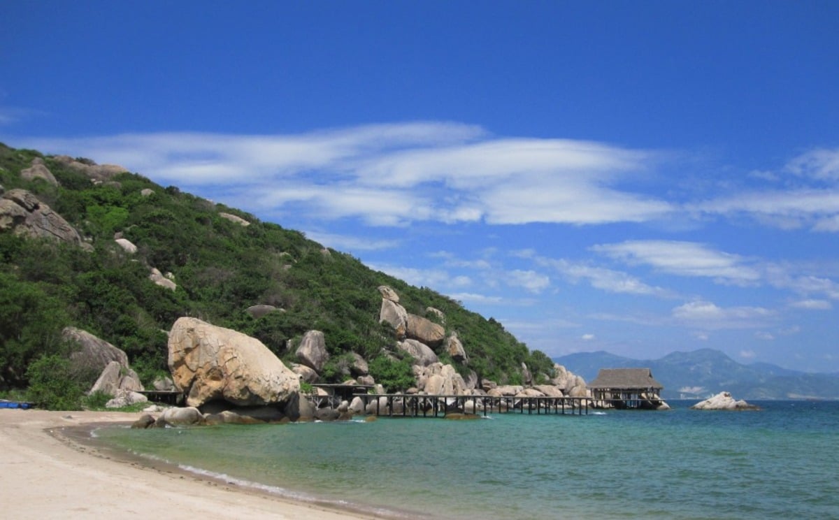 Vịnh Cam Ranh Nha Trang (Nguồn: Internet)