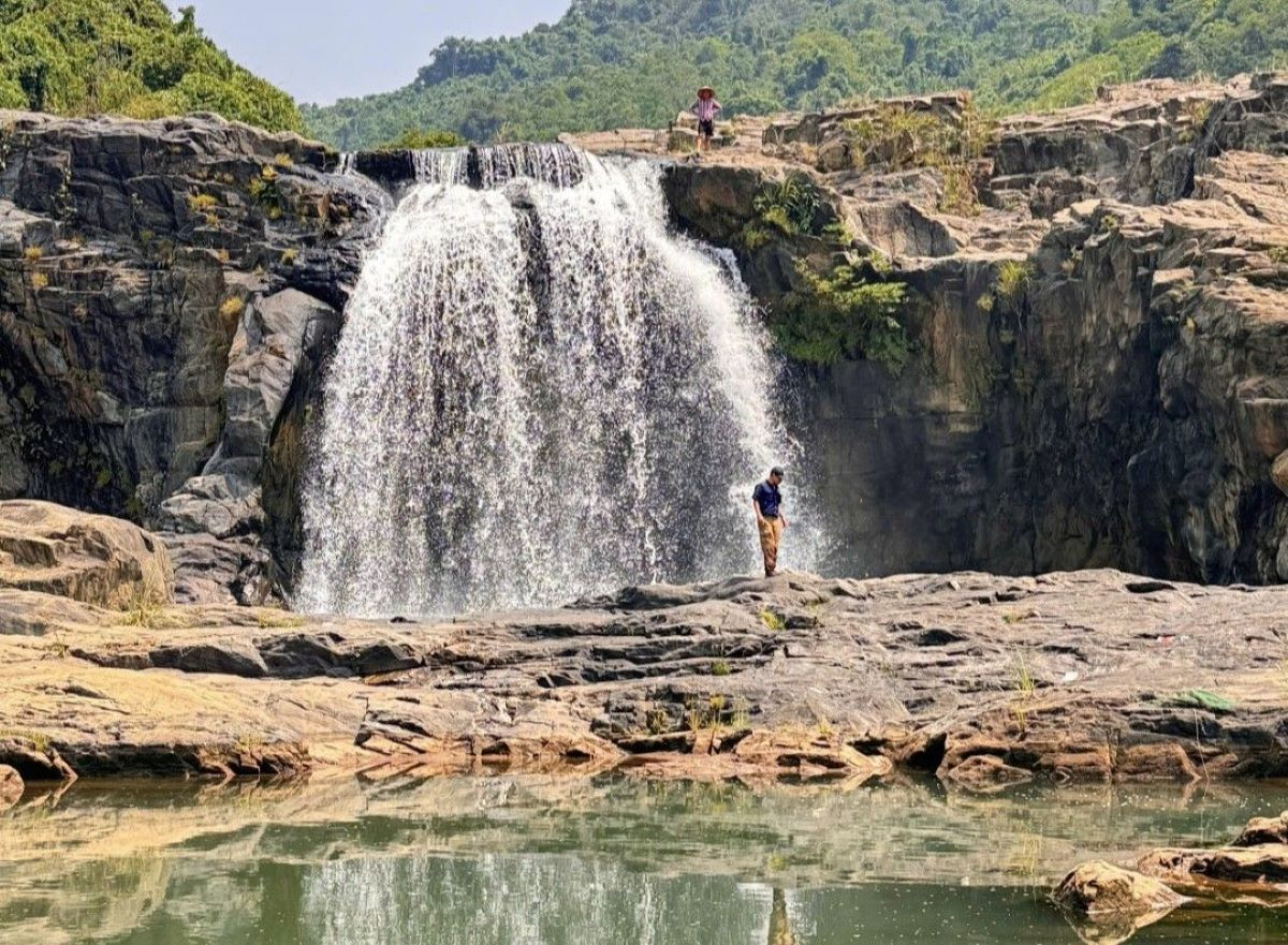 Từ tháng 8-2025, du khách sẽ có cơ hội trải nghiệm zipline băng qua thác Tà Đủ. (Ảnh: Công ty TNHH Jungle Boss)
