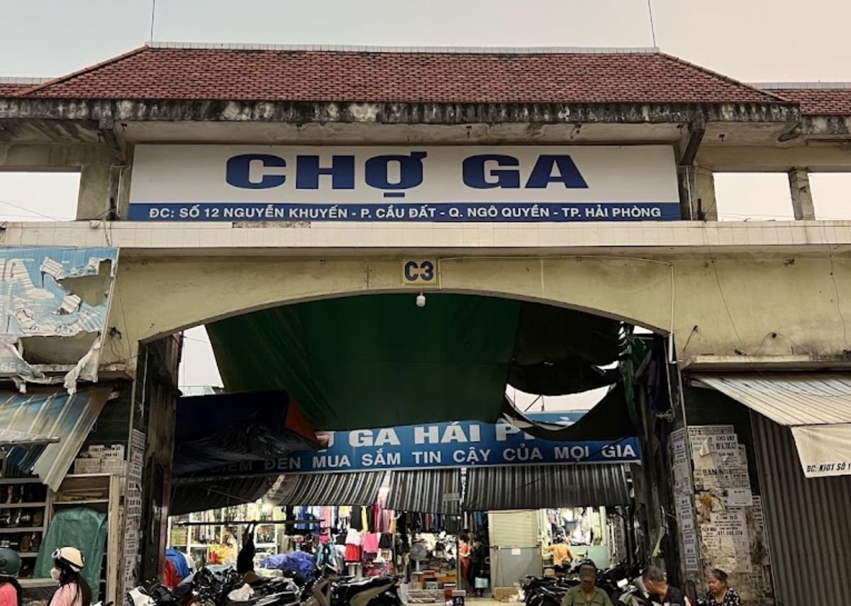 Chợ ga là chợ truyên thống lâu đầu của Hải Phòng. (Ảnh: Internet)