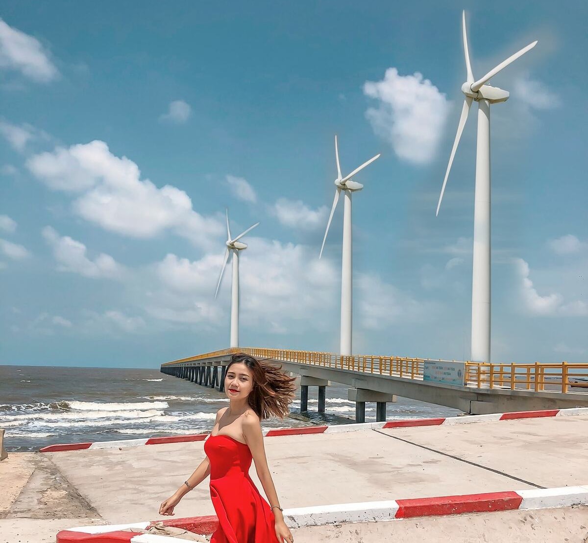 Điện gió Duyên Hải Trà Vinh (Ảnh: Dương Ngọc Vạn/Duyên Hải - Trà Vinh)