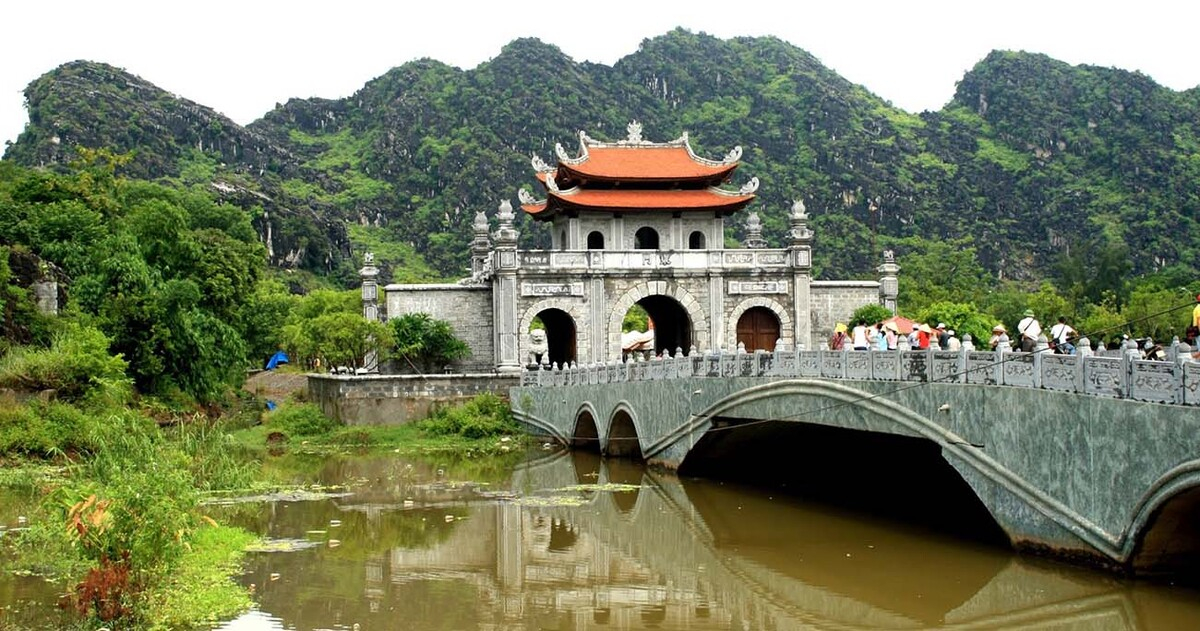 Du lịch Ninh Bình một mình: Top 5 địa điểm lý tưởng nhất nên check-in dịp hè - ảnh 3