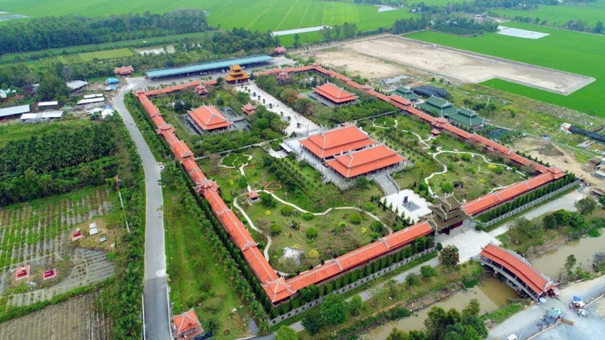 Khu du lịch Văn hóa Phương Nam tọa lạc tại xã Long Hưng A, huyện Lấp Vò, tỉnh Đồng Tháp (Ảnh: Thám Hiểm Mekong)