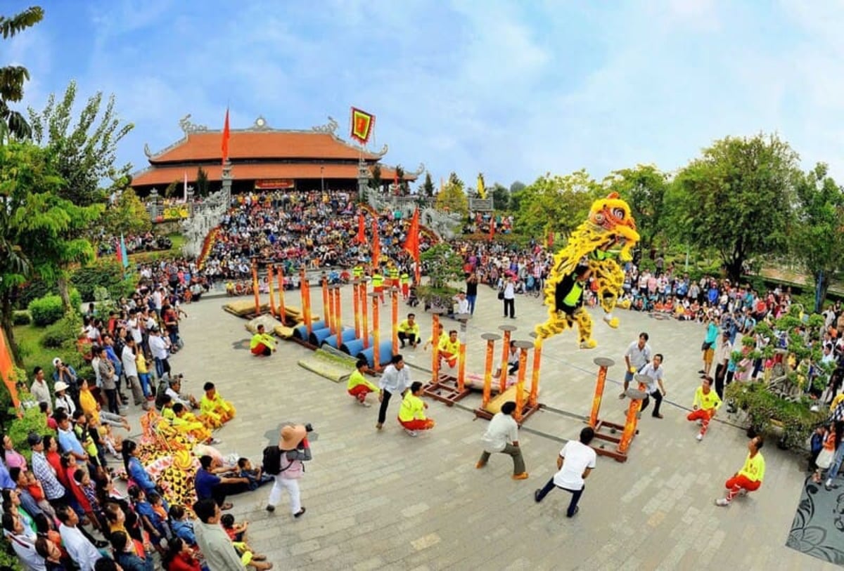 Khu du lịch Văn hóa phương Nam có tổ chức các lễ hội truyền thống vào mùng 8 và 9 (Ảnh: Khu du lịch Văn hóa Phương Nam)