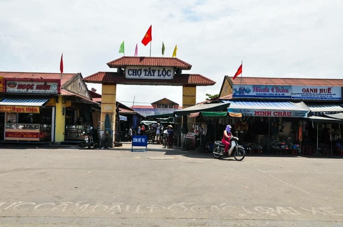 Chợ Tây Lộc Huế (Nguồn: Internet)