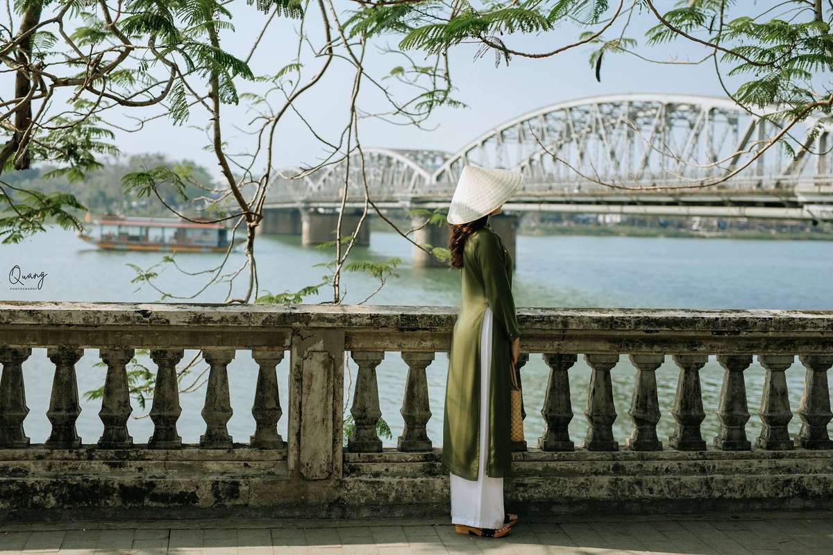 Cầu Trường Tiền (Ảnh: Xuân Quang/Check in Vietnam)