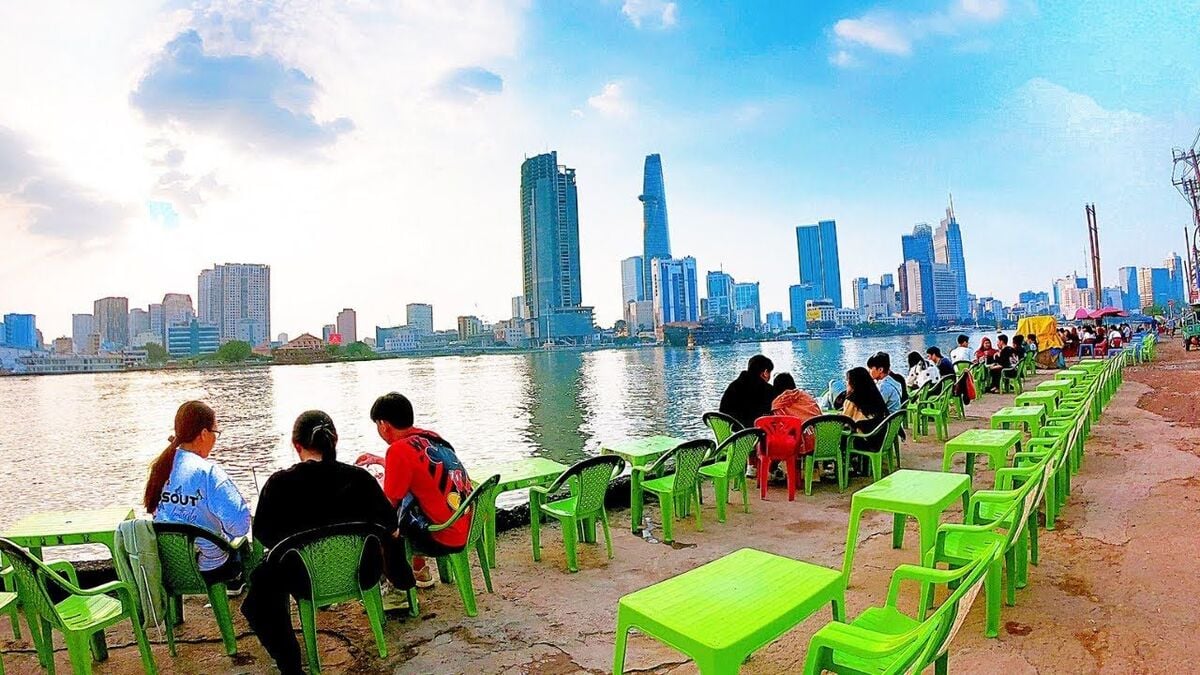 Nóc hầm Thủ Thiêm có gì vui? Review địa điểm yêu thích của người Sài Gòn - ảnh 2
