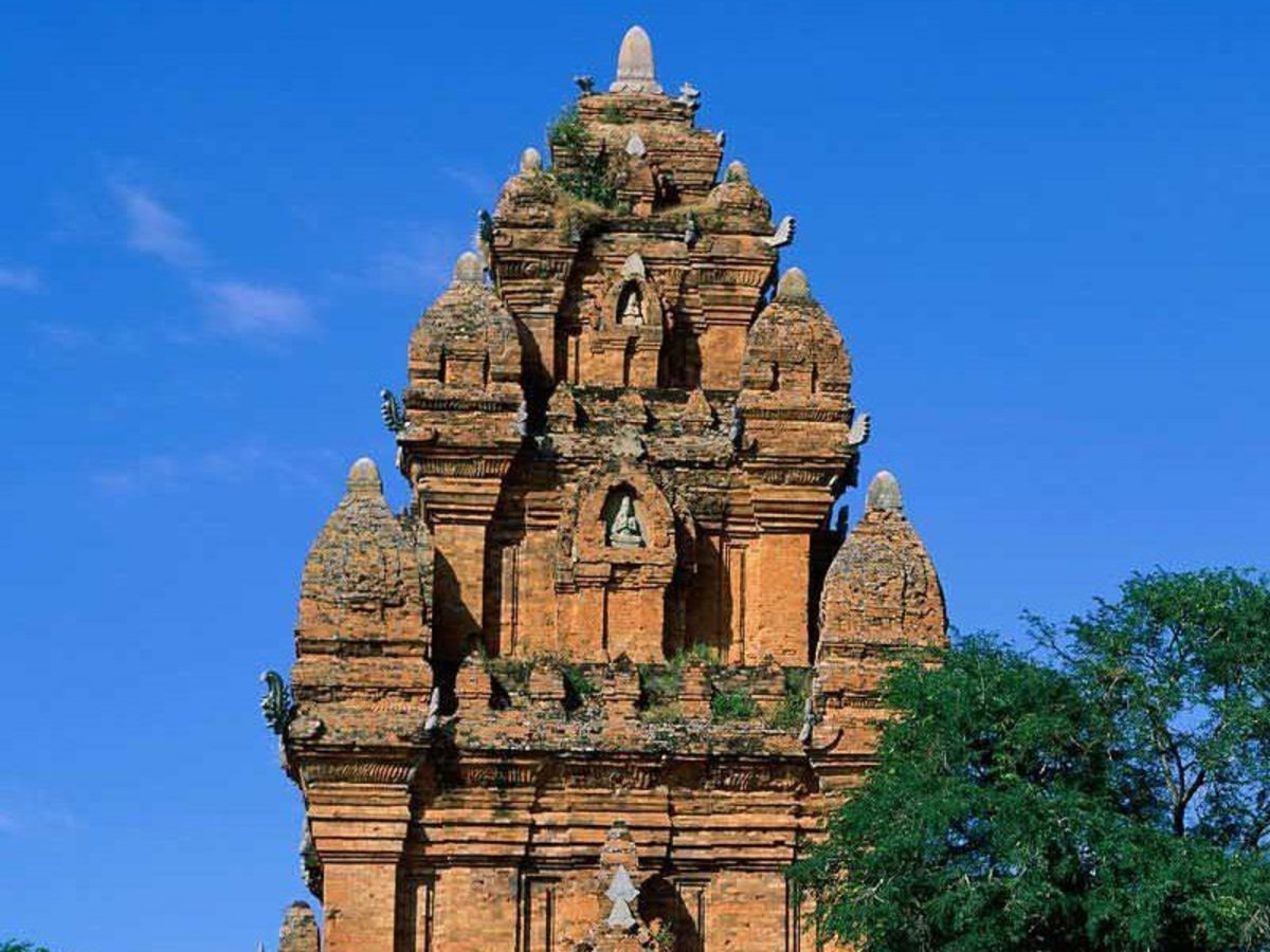 Tháp Chăm Poshanư (Nguồn: Internet)