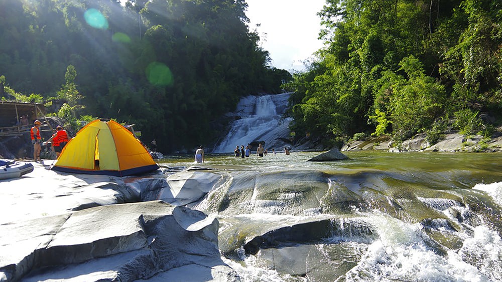 Trải nghiệm trekking và những hoạt động thú vị (Ảnh: Internet)