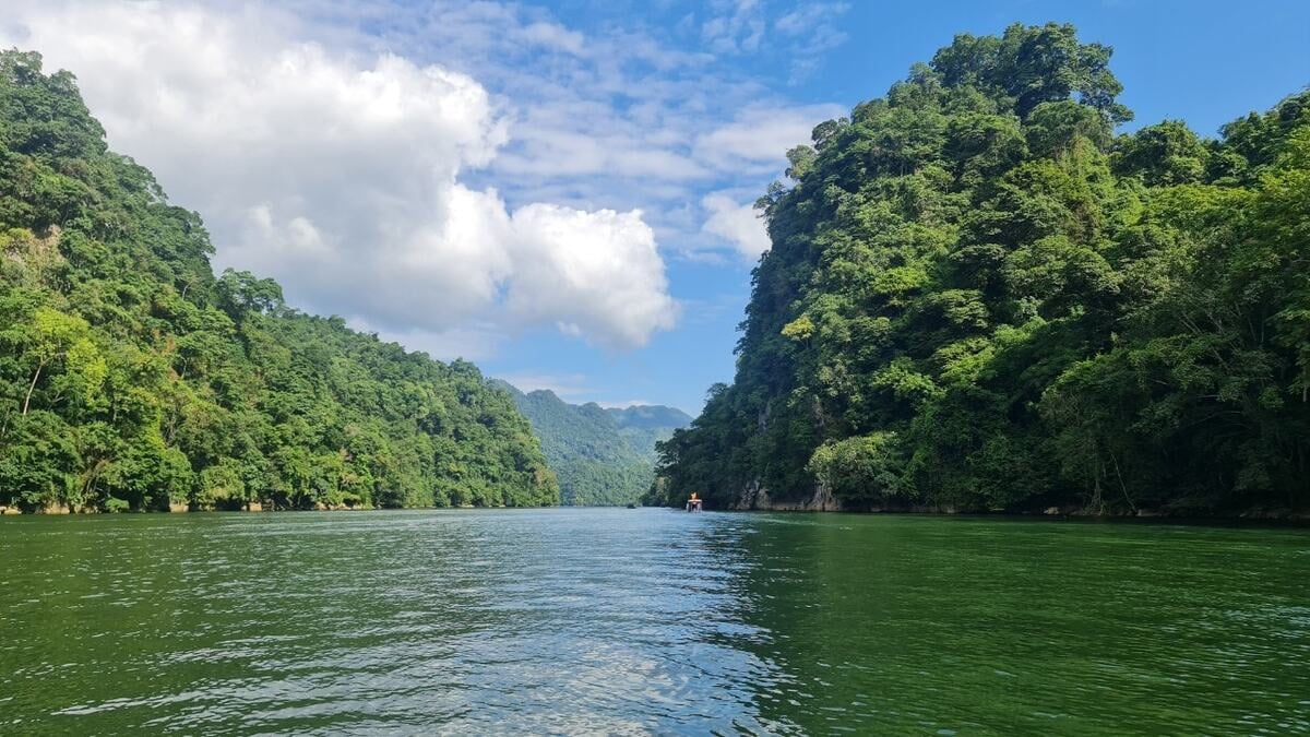 Khám phá hồ nước ngọt tự nhiên lớn nhất Việt Nam hình thành từ cuộc biến đổi địa chất hàng trăm triệu năm trước - ảnh 1