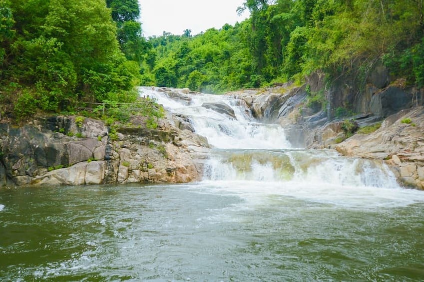 Khám phá 7 con suối đẹp nhất Nha Trang - ảnh 2