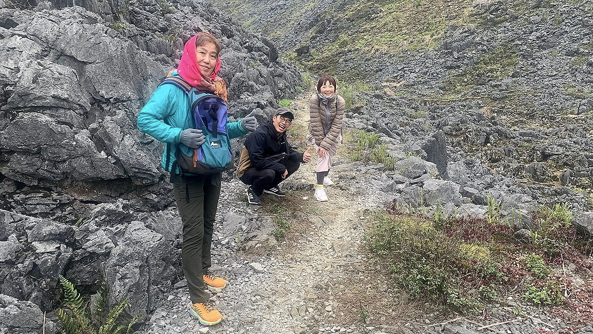 Các con đường mòn lên bản ở Cao nguyên đá Đồng Văn luôn hấp dẫn du khách trekking, khám phá (Ảnh: NVCC)