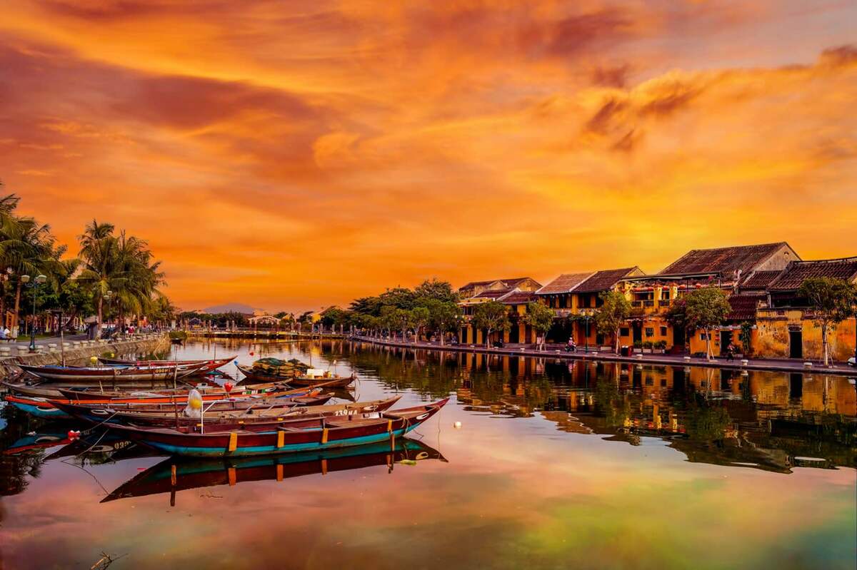 Hoàng hôn trên sông Hoài (Ảnh: Fresh Travel)
