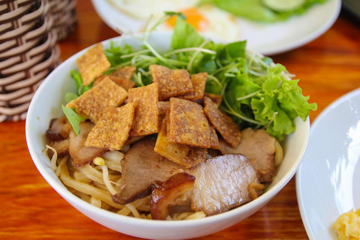 Đến Đà Nẵng thưởng thức tô cao lầu chính hiệu - ảnh 1