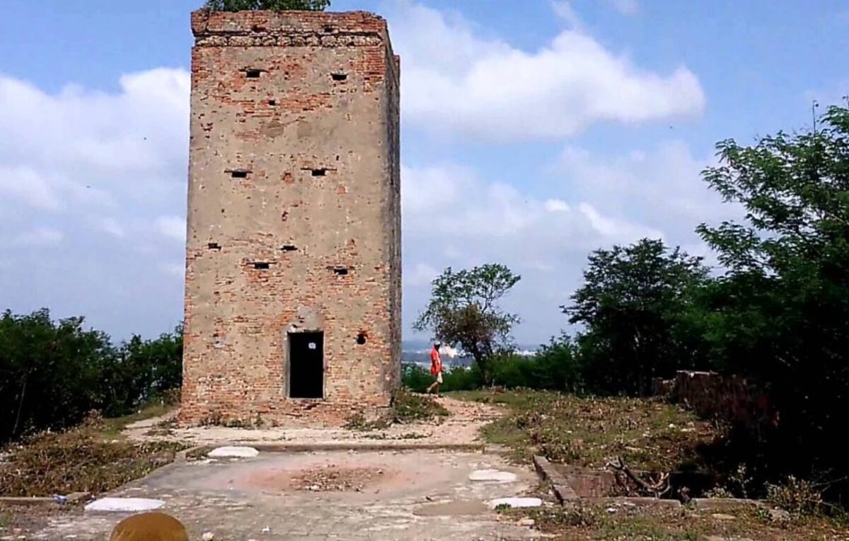 Biểu tượng huyền thoại Phan Thiết: Lầu Ông Hoàng do ai xây dựng? - ảnh 2