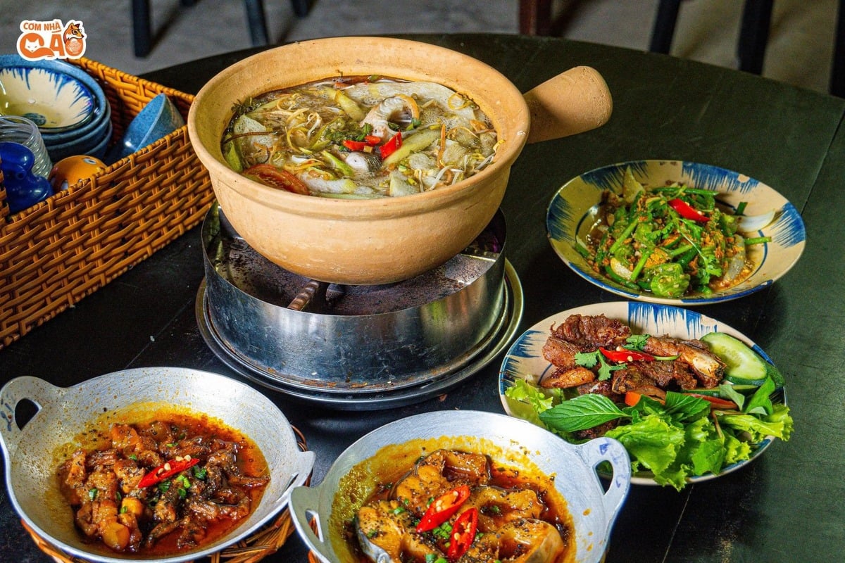 Cơm Nhà Cáo (Nguồn: Cơm Nhà Cáo)