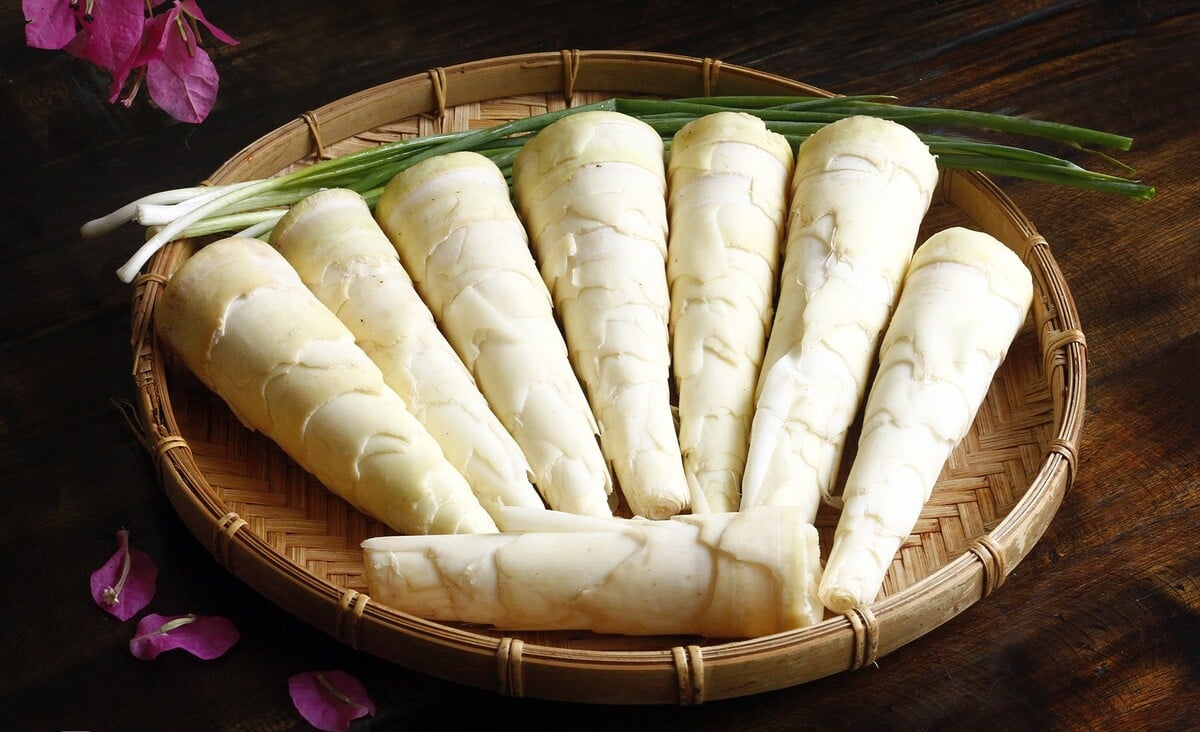 Măng vầu cuốn thịt: Đặc sản độc lạ của Yên Bái