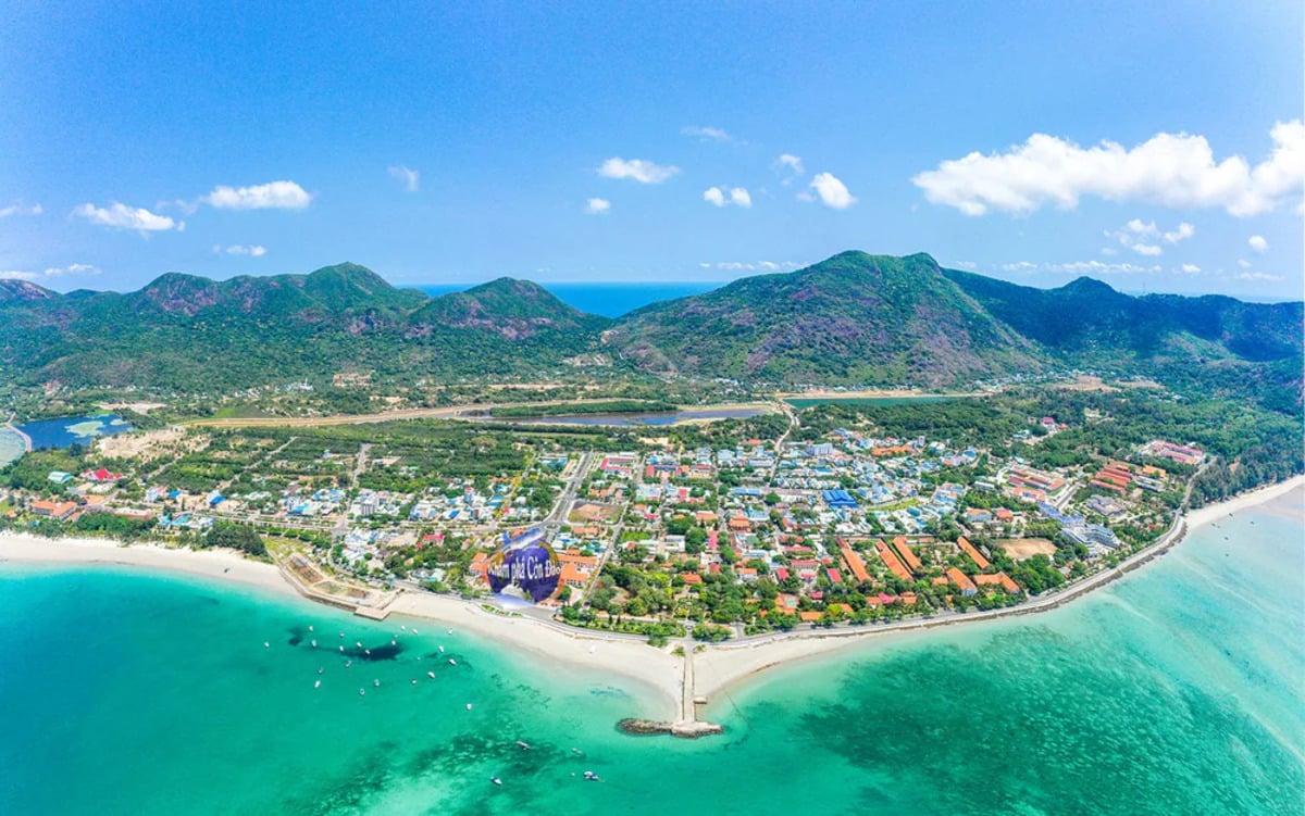 Đảo Côn Sơn nhìn từ trên cao (Nguồn: Internet)