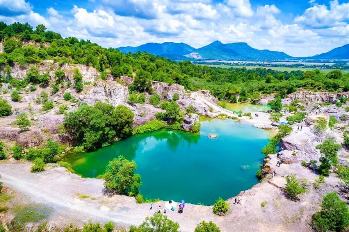 Hồ Tà Pạ (Nguồn: Internet)